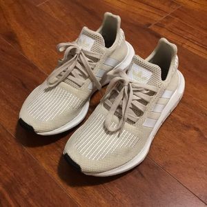Adidas swift run